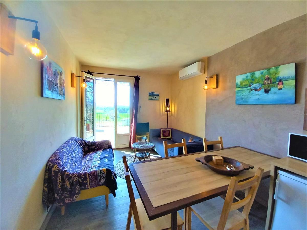 Apartmán Mas Des Broussonnetiers Barjac  Exteriér fotografie
